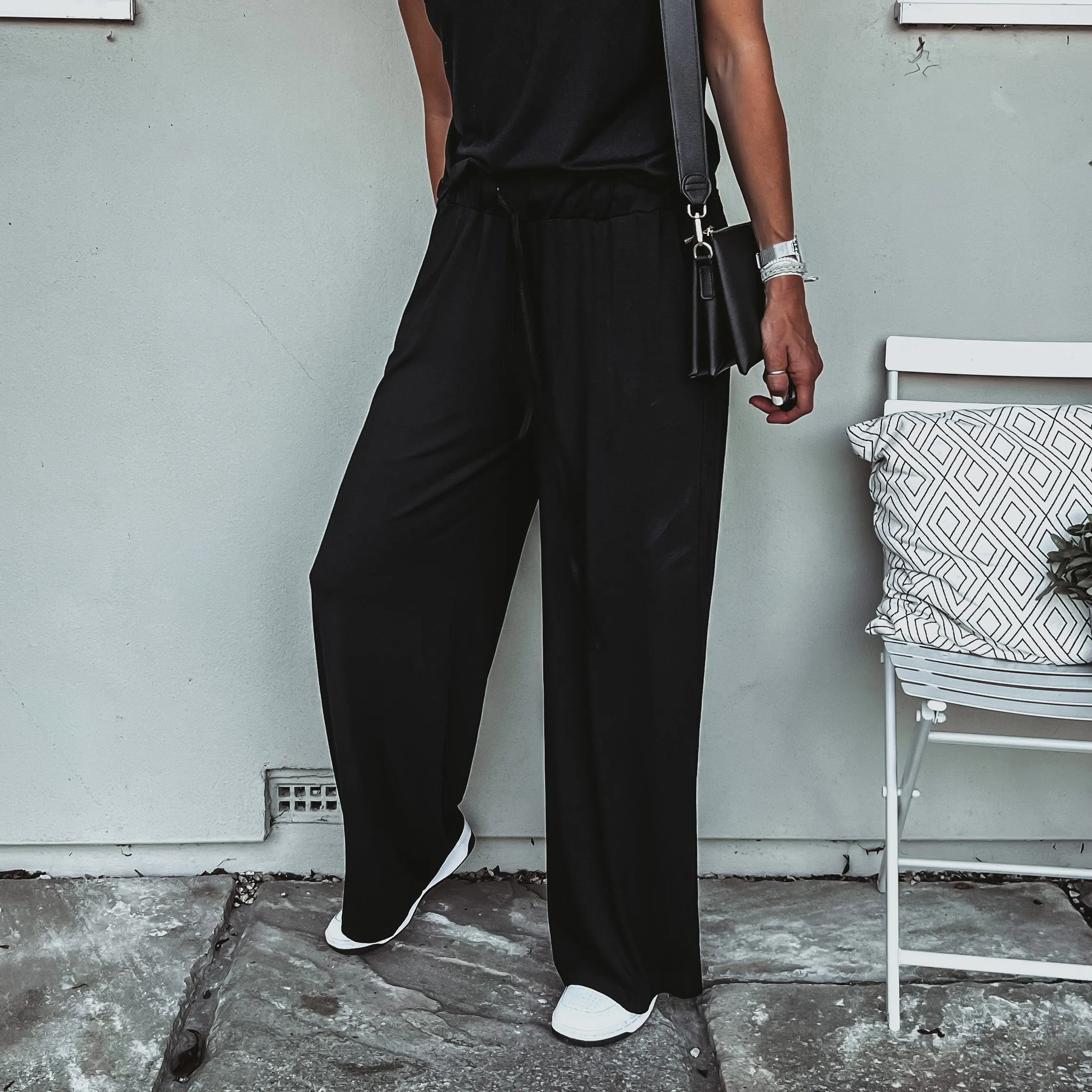 Black jersey palazzo pants *NEW*