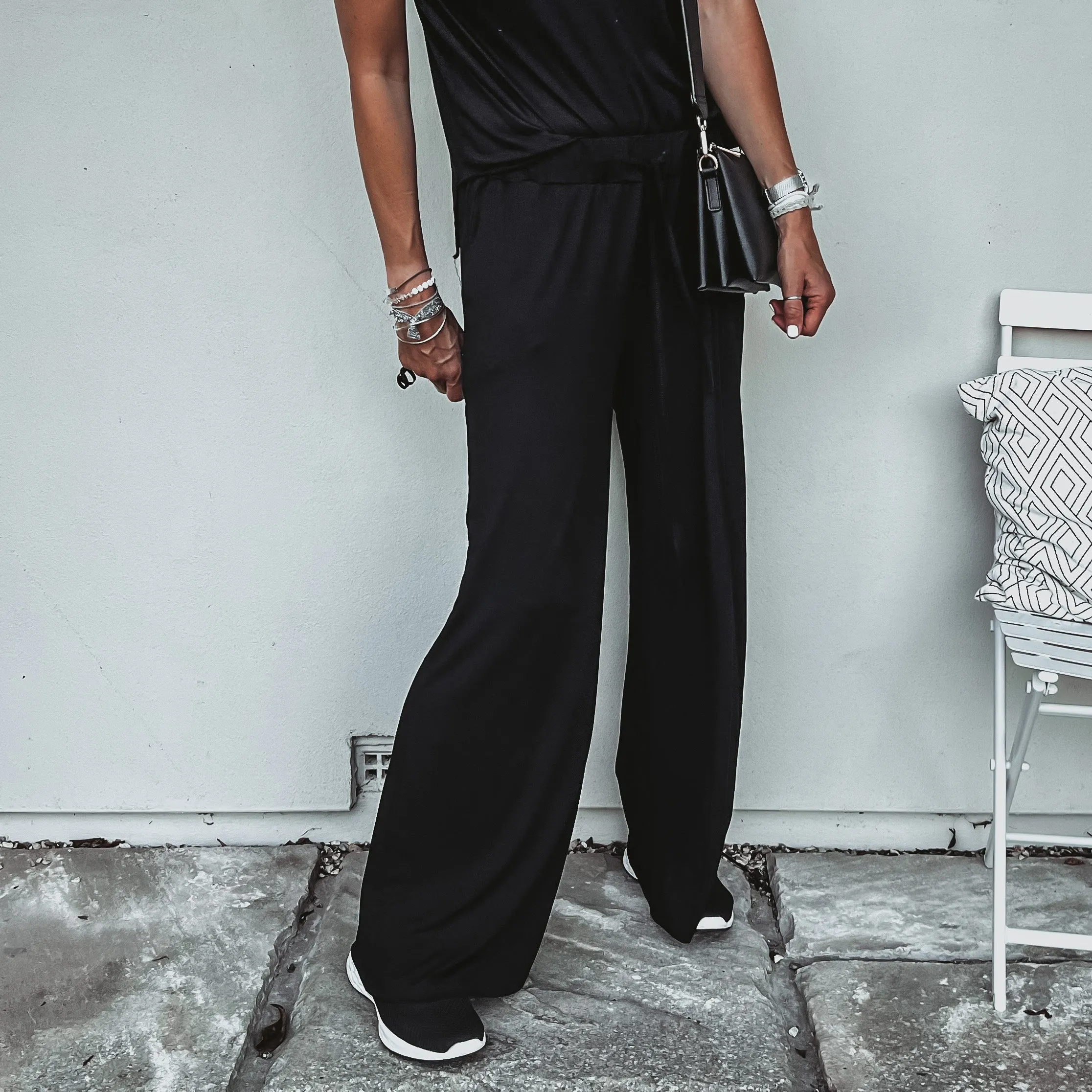 Black jersey palazzo pants *NEW*