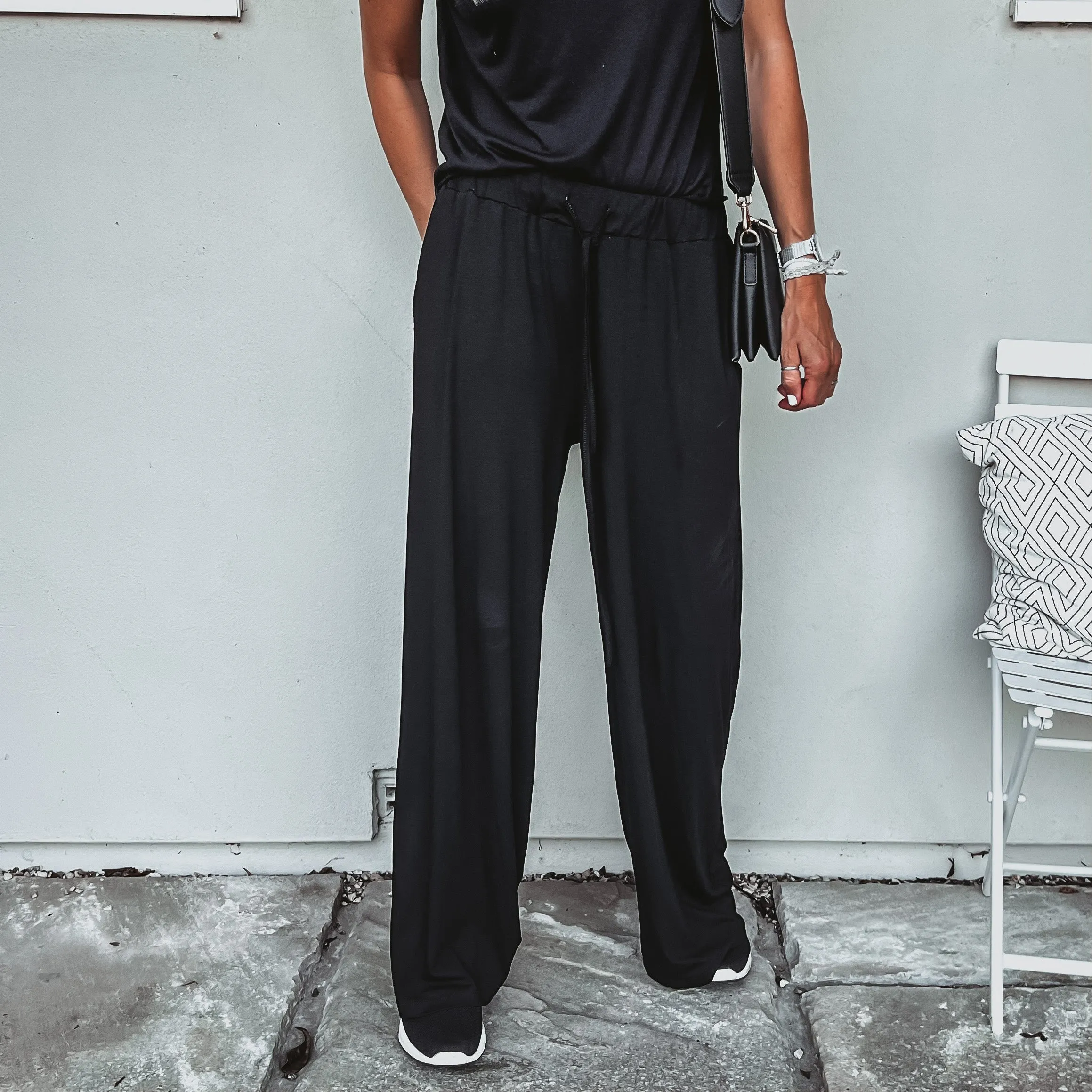 Black jersey palazzo pants *NEW*