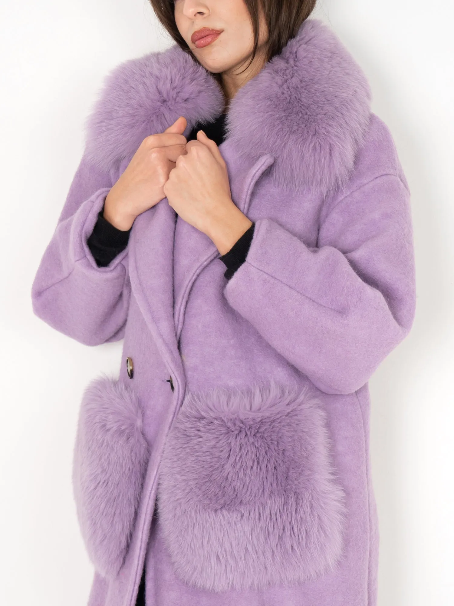 Coat with pockets and collar in lilac fox