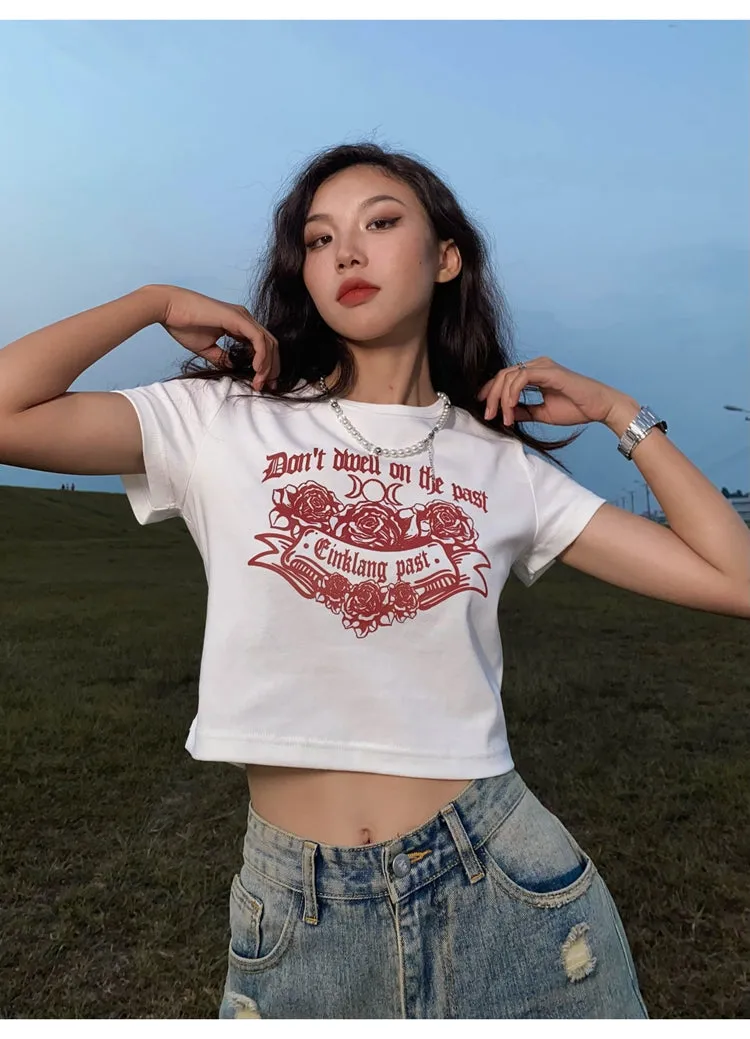 DON'T DWELL ON THE PAST Graphic Print Short Sleeve Cropped Top