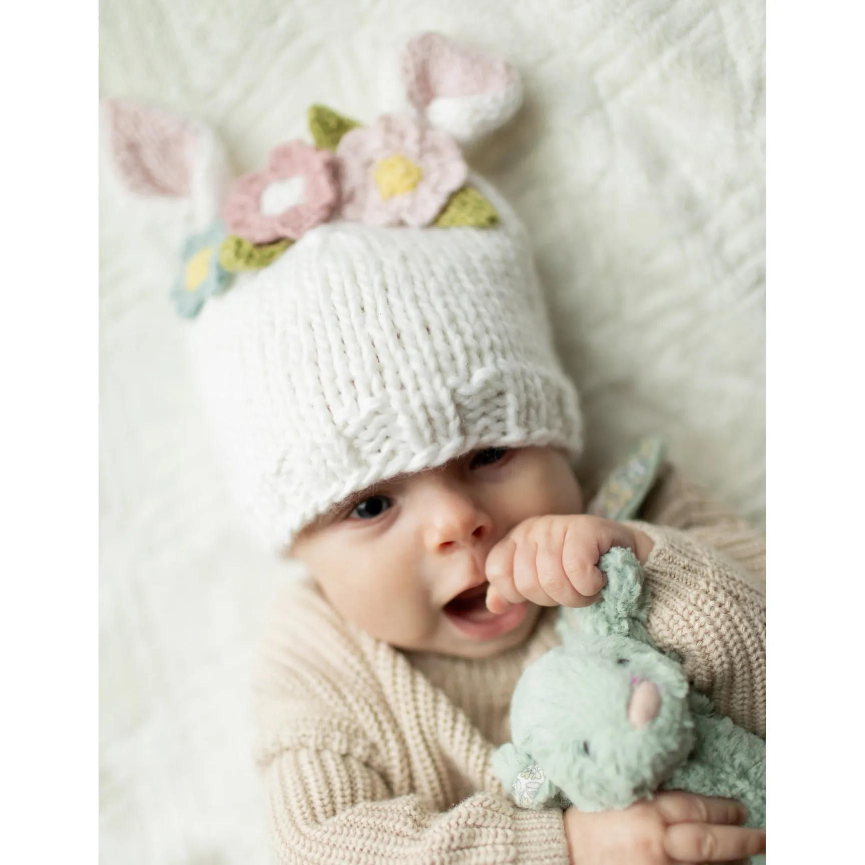 Flower Bunny Beanie White/Multi