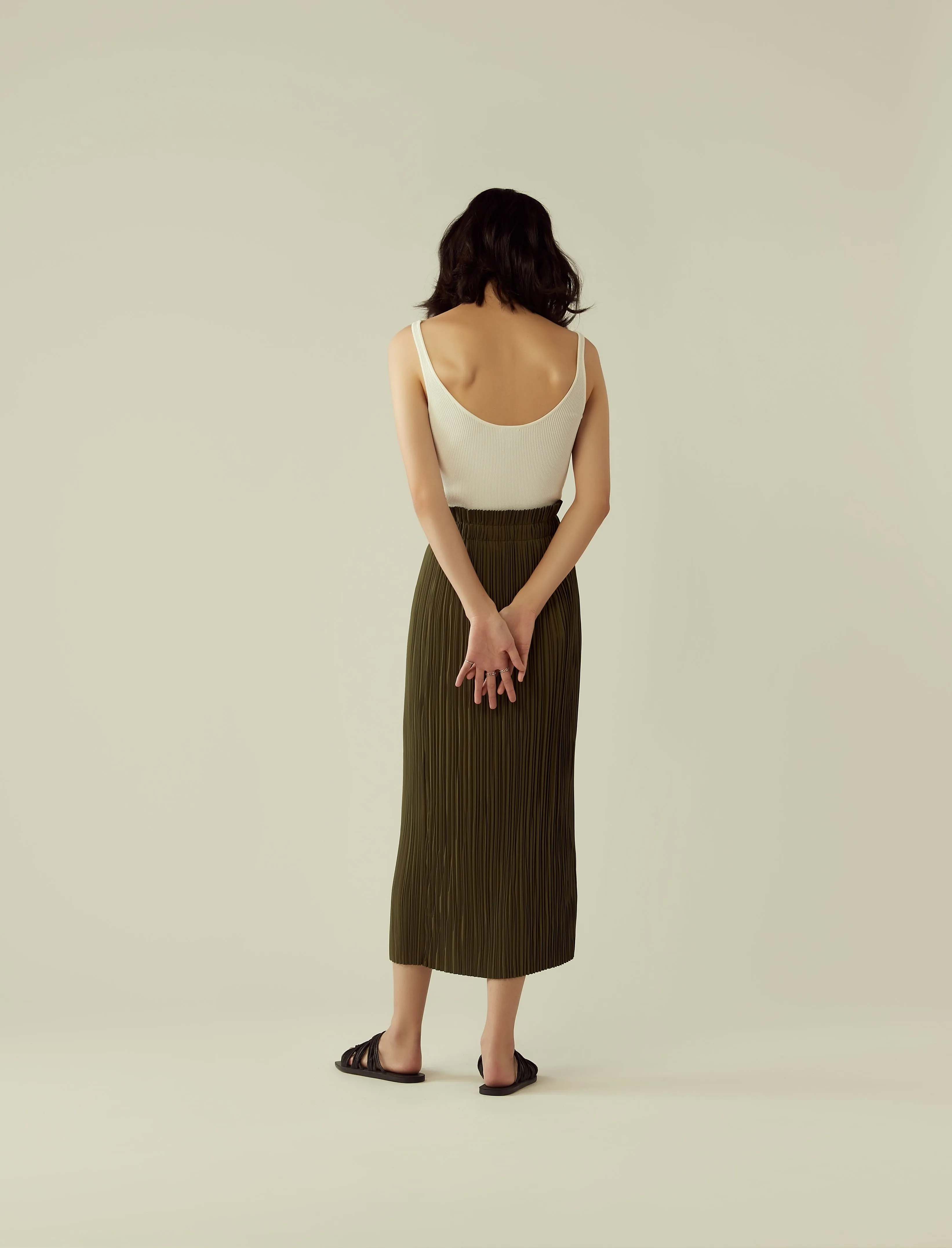 pleated midi skirt